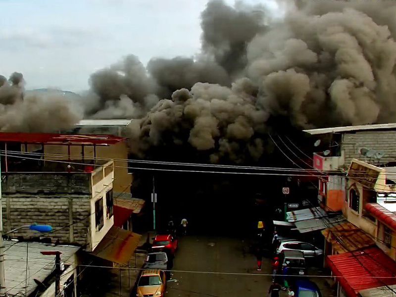 Ferretería se incendió al sur de Guayaquil