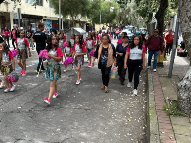 La Mariscal bailó al ritmo del Corso de Carnaval