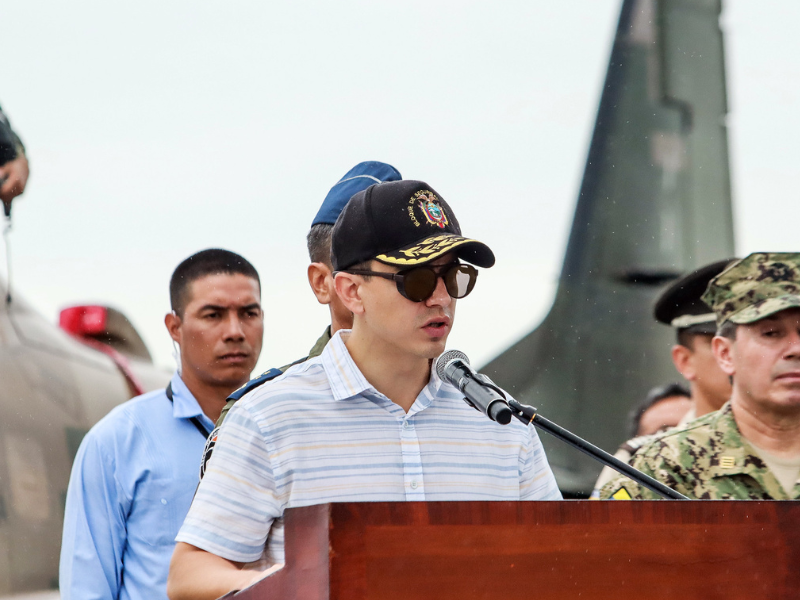 Presidente exige respeto a las FF.AA. y la Policía Nacional