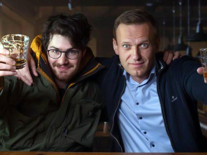 La película ganadora del Oscar que narra la vida de Navalny y le pregunta sobre su muerte