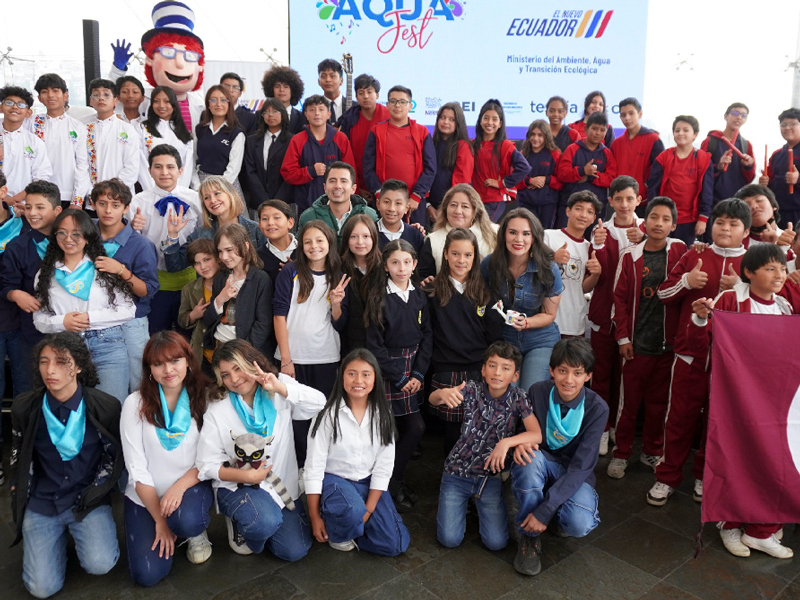 200 estudiantes de Quito participaron en el primer intercolegial Aqua Fest ‘Unidos por el agua’