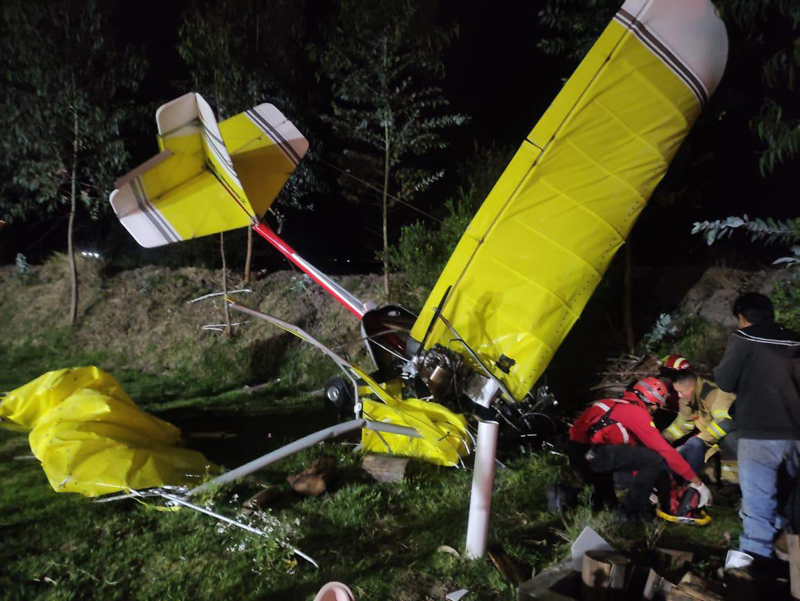 Una avioneta ultraligera se accidentó en Tabacundo