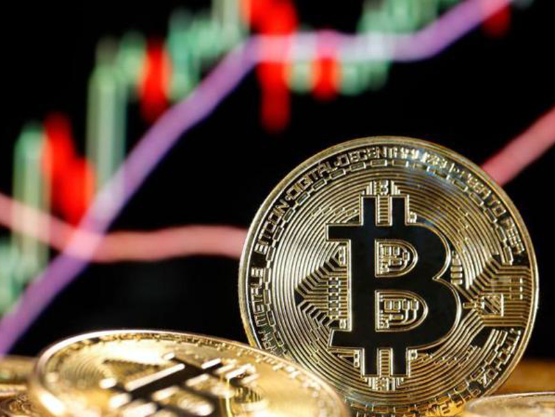El bitcoin alcanza su mayor precio de la historia al superar los US$69.000: quiénes tienen los 19 millones de criptomonedas