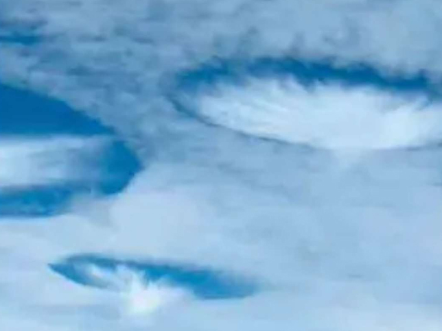 Estados Unidos: graban extrañas formaciones en el cielo de Florida