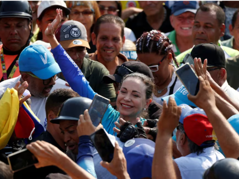 María Corina Machado denunció que el régimen de Maduro está cometiendo graves violaciones para impedir su candidatura