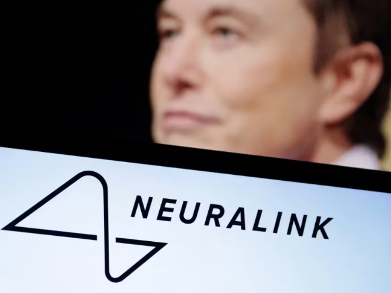 Elon Musk mostró cómo el primer paciente de Neuralink pudo mover piezas de ajedrez con la mente