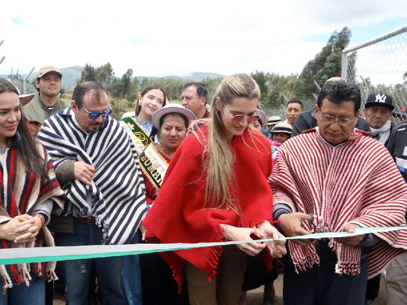 Entregan Sistema de Alcantarillado Sanitario a comunidad Pulinguí en Chimborazo