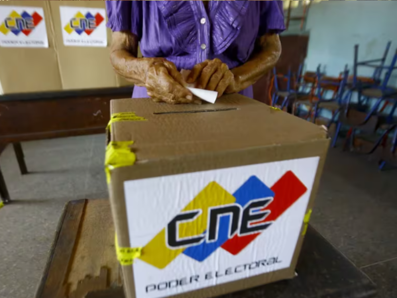 La oposición venezolana elige como candidato de consenso a Edmundo González Urrutia