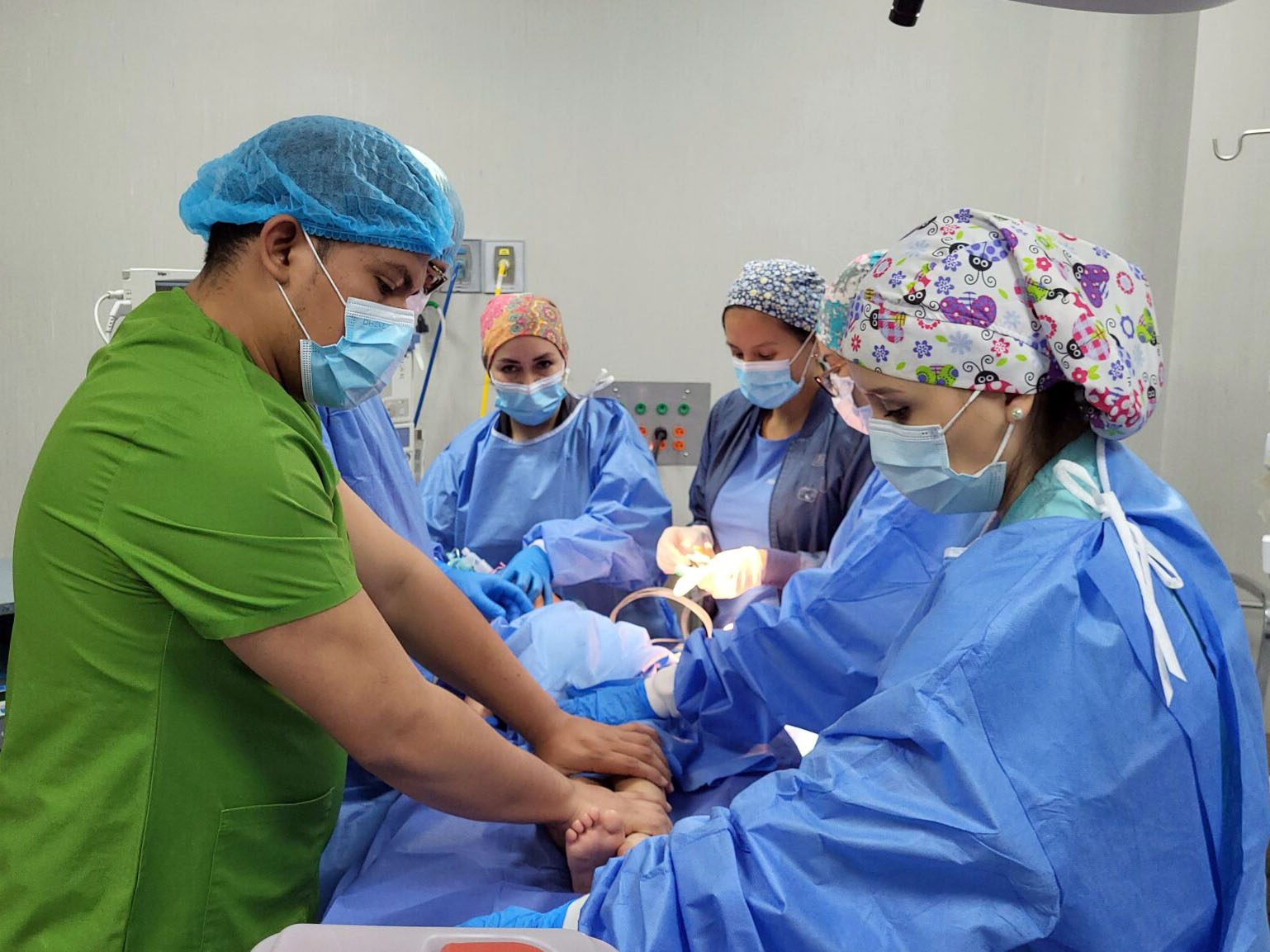 Jornada de aplicación de tratamiento a pacientes con parálisis cerebral se desarrolló en Cuenca