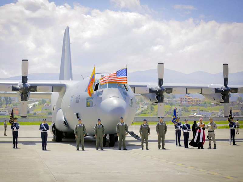 Tres acciones cumplirá en Ecuador el avión donado por EEUU