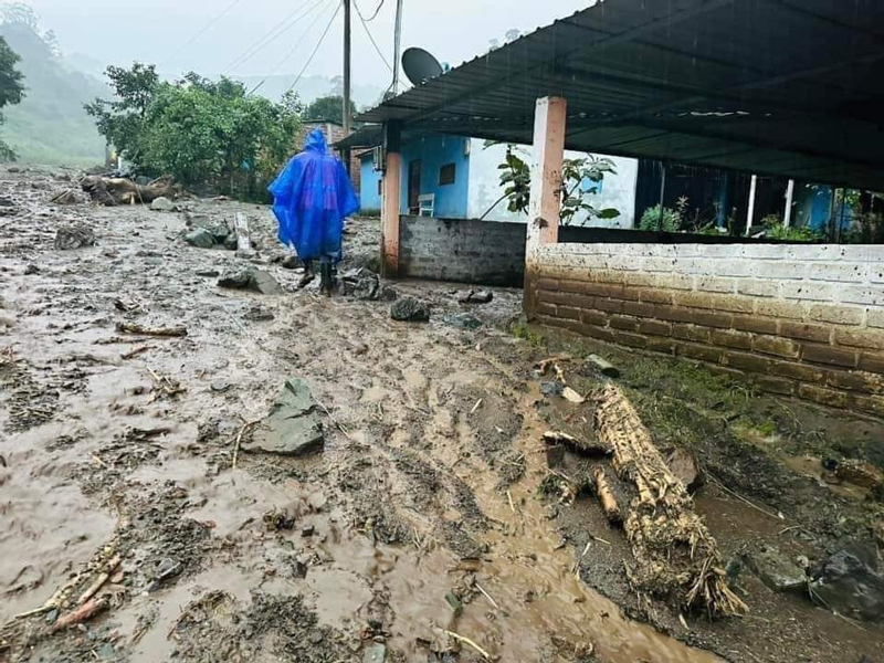 Nuevo aluvión en Alausí deja unas 30 familias afectadas