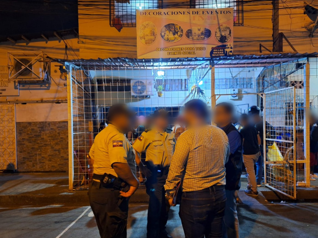 Tres muertos y dos heridos deja balacera en clínica clandestina en Guayaquil