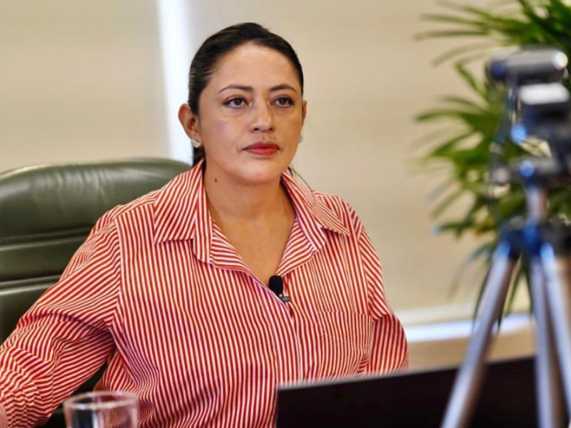 Paola Pabón presenta denuncia tras publicaciones que la relacionan con Colón Pico
