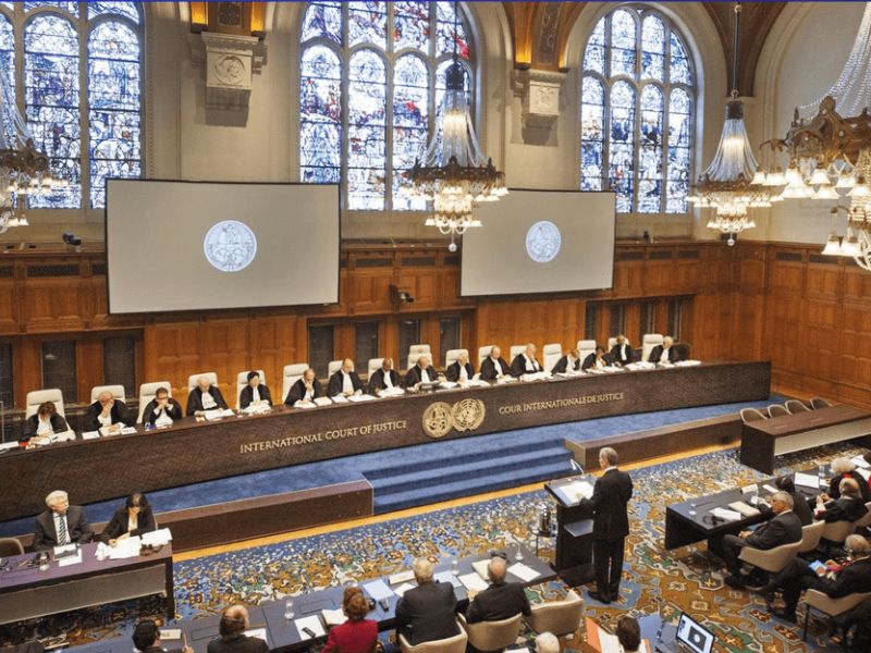 Los cuatro abogados que representarán a Ecuador ante la Corte Internacional de Justicia
