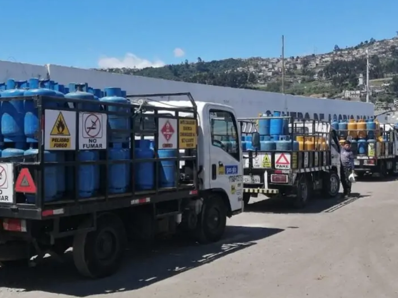 Vecinos de Guajaló exigen control de precios en distribución de gas