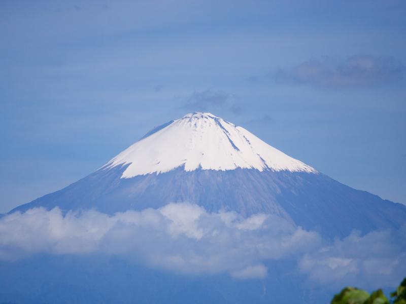 Volcán Sangay provoca caída de ceniza en Chimborazo y Guayas