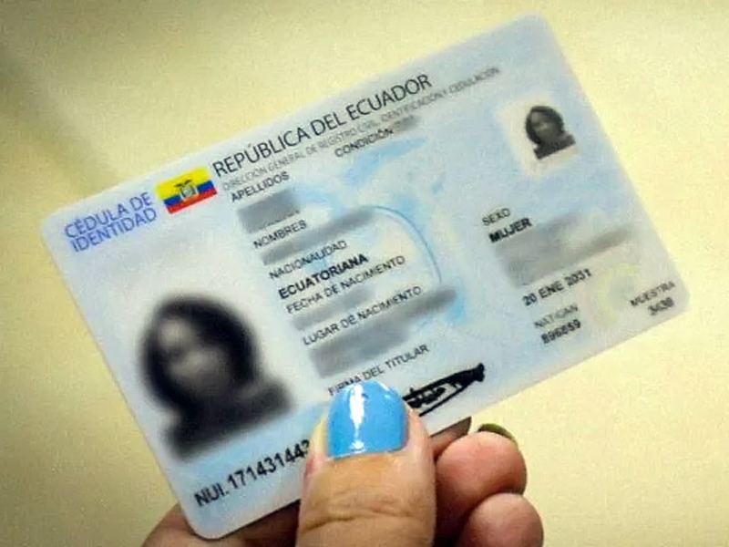 Prisión preventiva contra procesada por falsificación y uso de documento falso