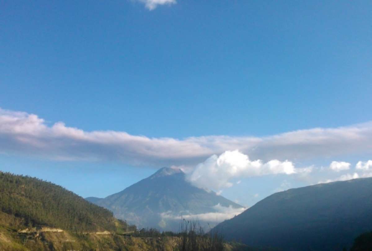 Lahares descienden del Tungurahua y El Reventador