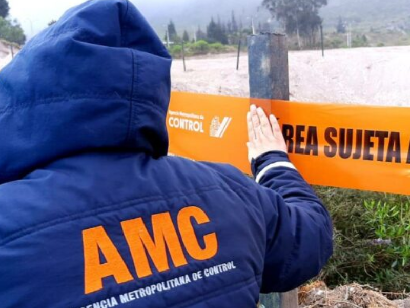 AMC suspendió obras de relleno en quebradas del sector protegido del Pululahua