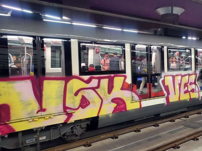 Alcalde Muñoz pide severidad con responsables de vandalismo en el Metro de Quito