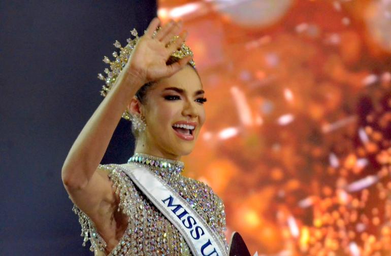 Mara Topic es la nueva Miss Ecuador, elegida en Machala y representará al país en Miss Universo