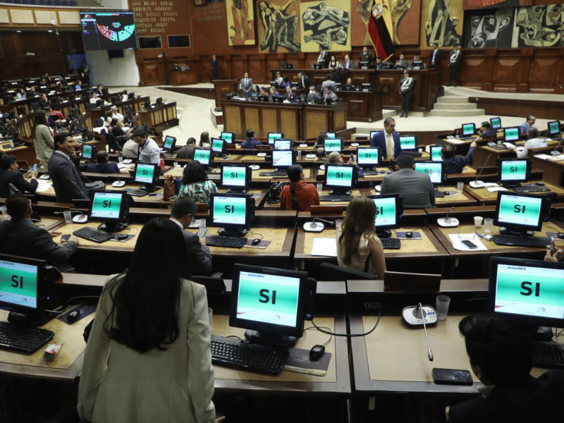 Asamblea de Ecuador califica a Maduro como dictador y rechaza ‘elecciones fraudulentas’