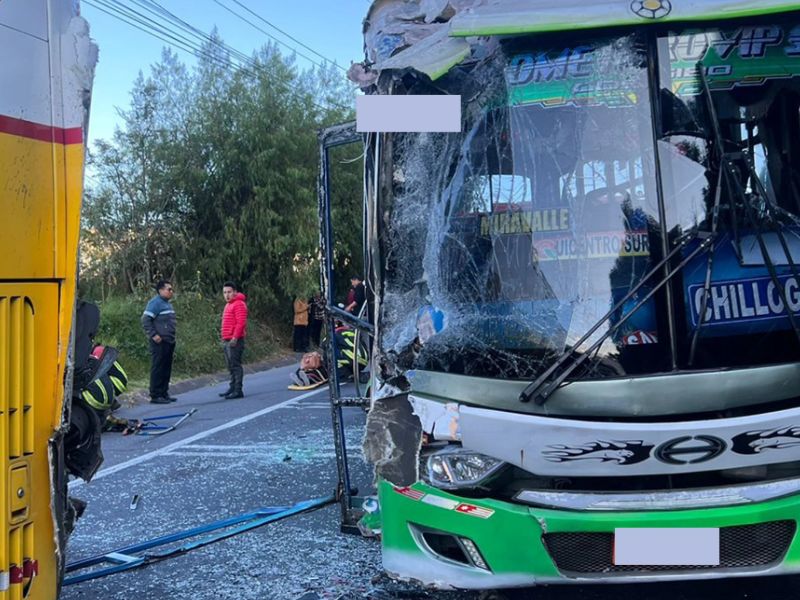 Cinco heridos deja accidente en la avenida Simón Bolívar este lunes