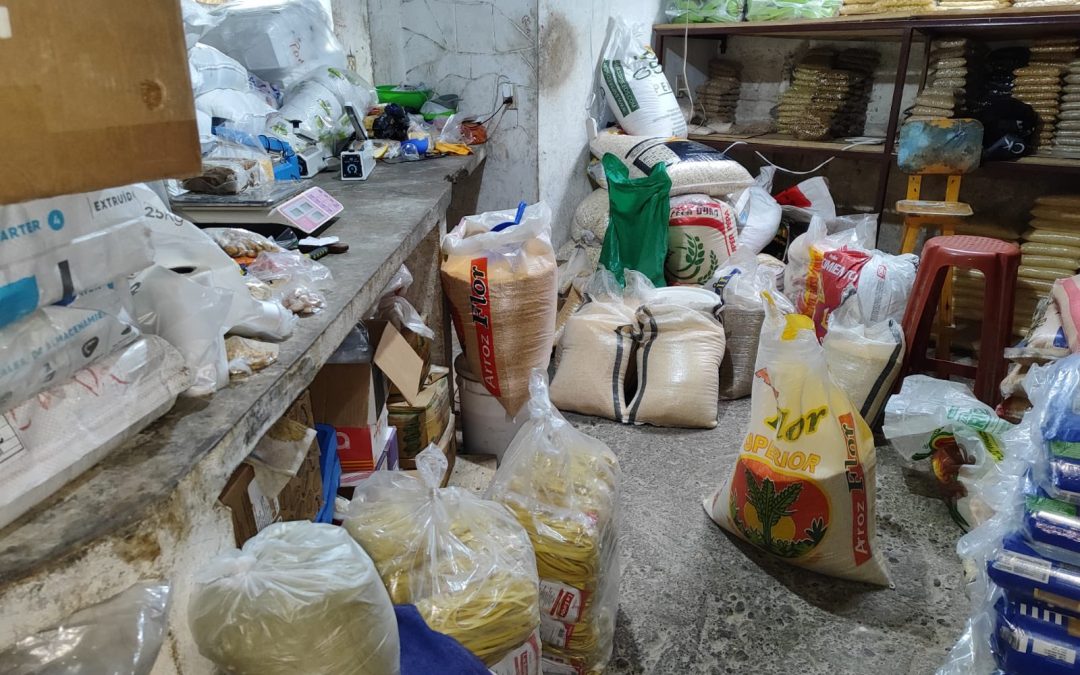 Azuay: Clausuran bodega de alimentos en Santa Isabel por presencia de plagas