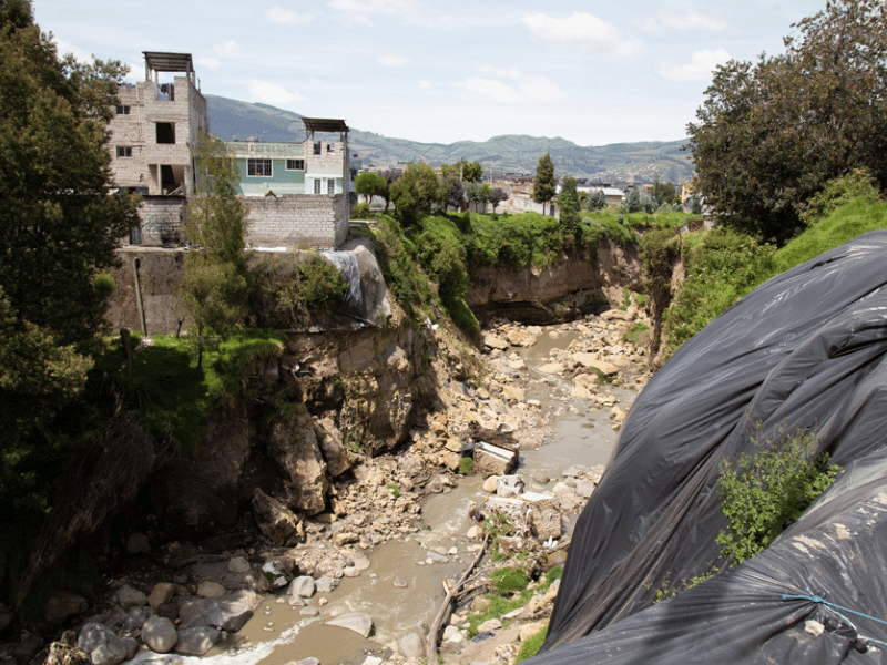 Justicia ordena que se reparen daños causados en el río Machángara