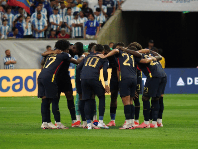 Ecuador se despide de la Copa América tras una intensa batalla contra Argentina