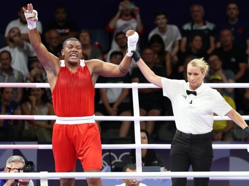 Ecuatoriano Gerlon Congo derrota al medallista olímpico Abner Teixeira