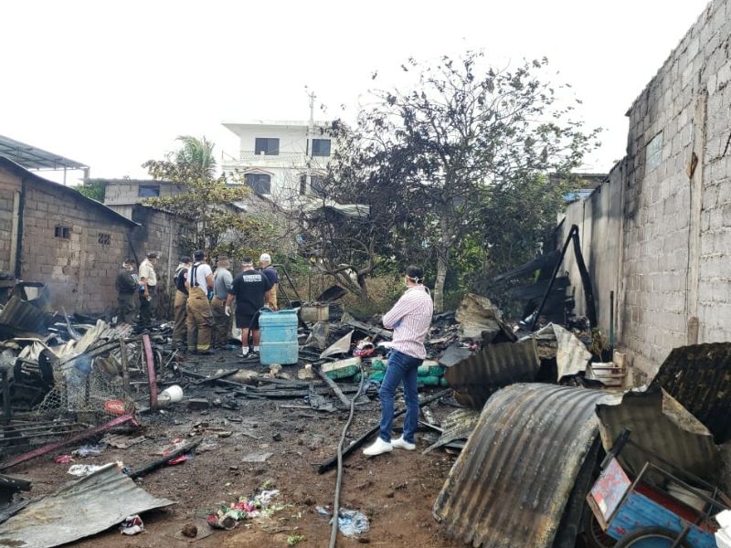 Incendio en San Cristóbal, Galápagos, causa la muerte de cinco personas