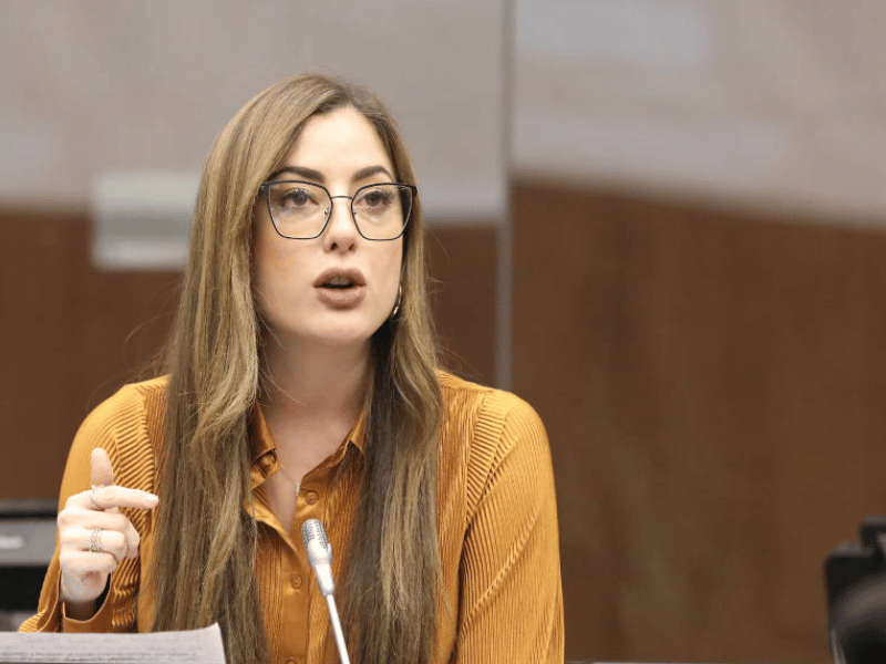 Lucía Jaramillo tiene 2 días para aclarar denuncia contra Aquiles Álvarez