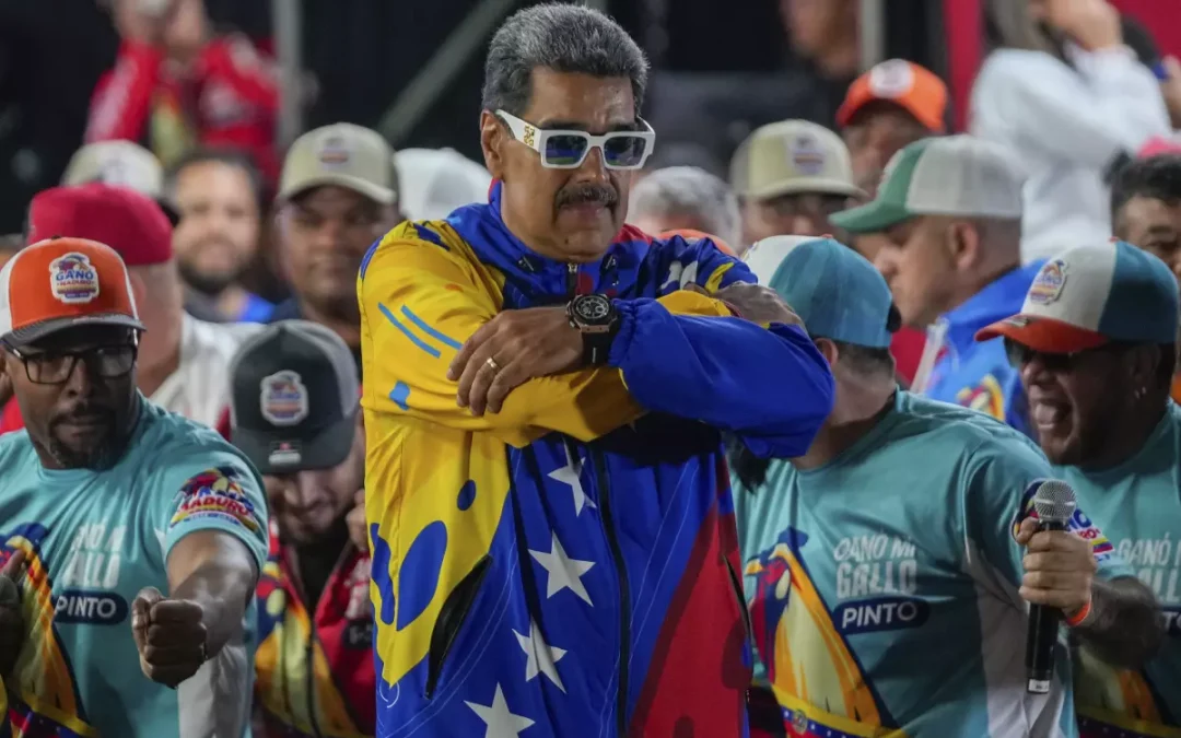 Maduro se ratifica ganador, aunque denuncia hackeo electoral masivo