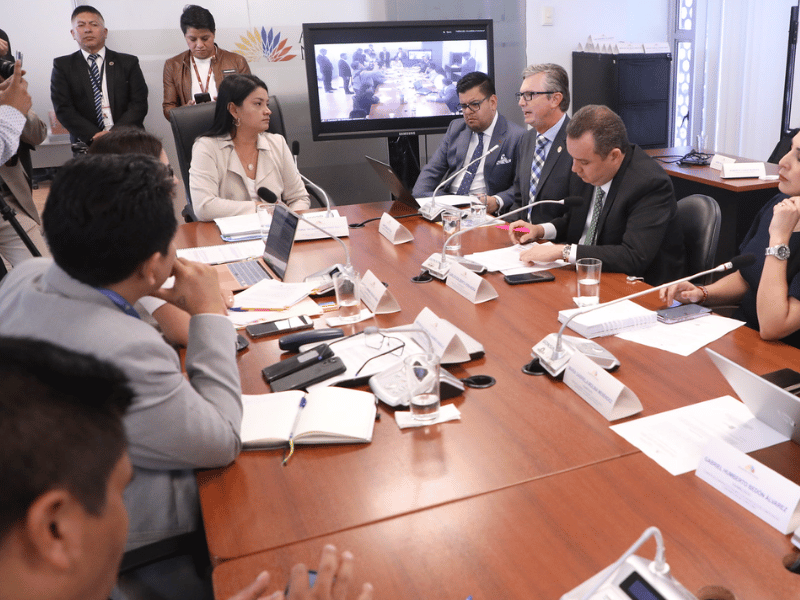 Ministro de Economía detalla proceso clave para préstamo de USD 49 millones a Guayaquil