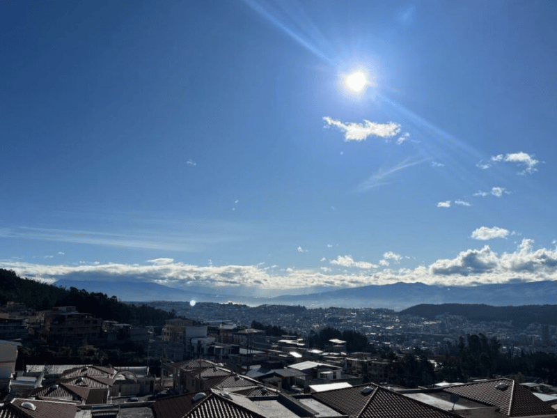 Radiación UV extrema afecta este sábado a Quito