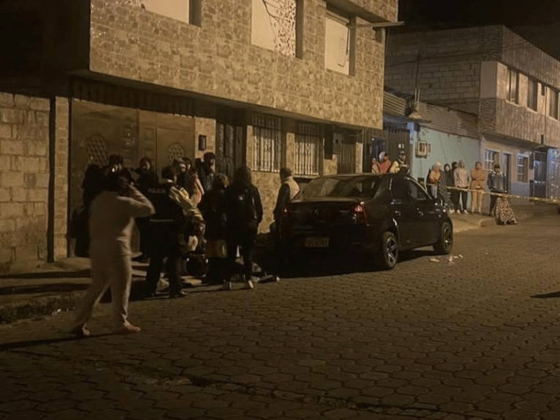 Un padre y su hijo fueron asesinados durante un robo en la Ciudadela Ibarra en Quito