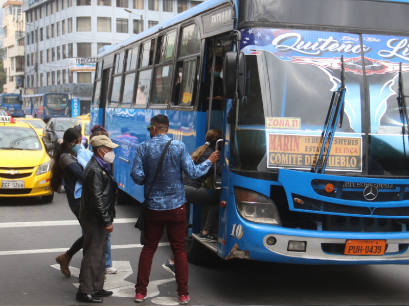 Transportistas levantan paro nacional, pero rompen diálogos con el Gobierno