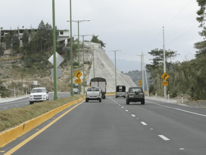 Quito renovará avenida Simón Bolívar en Guayllabamba