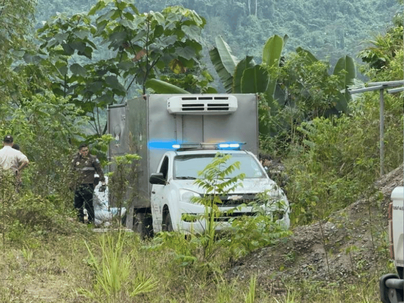 Encuentran seis cadáveres envueltos en plásticos en Pasaje, provincia de El Oro