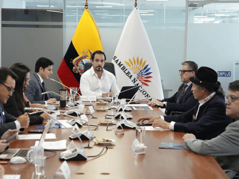 Comisión de Relaciones Internacionales recibió información sobre crédito migrante