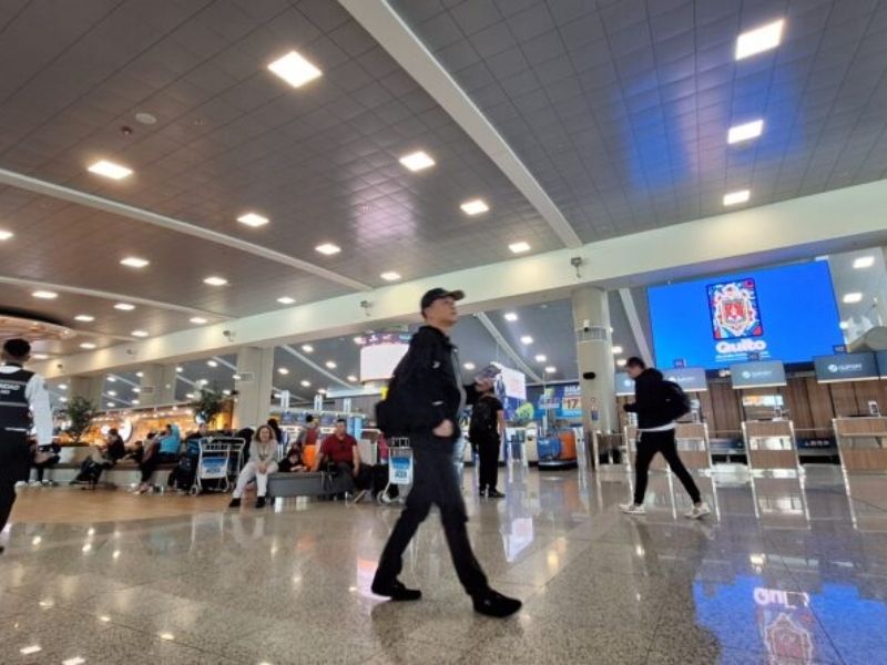 Aeropuerto de Quito asegura operación continua ante cortes de luz