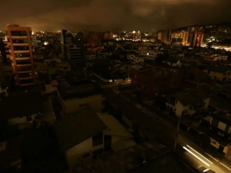 ¡Apagones en Quito! Cortes de luz de hasta 10 horas impactarán a la capital desde hoy