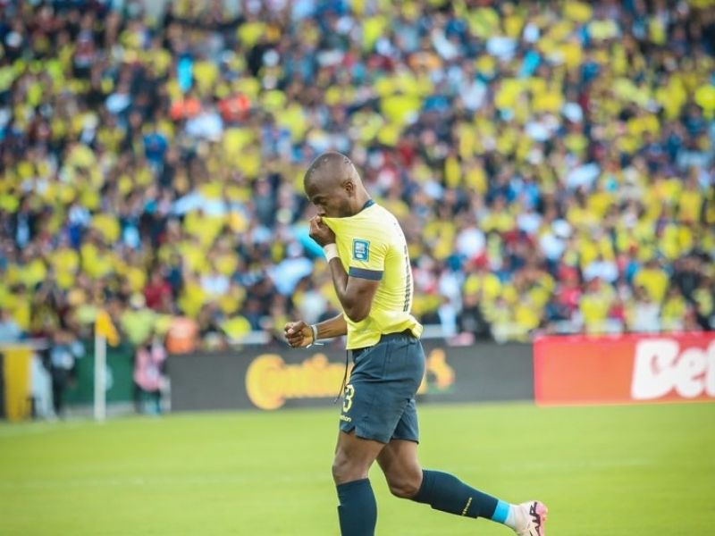 Enner Valencia redimió su imagen en Ecuador con el gol ante Perú