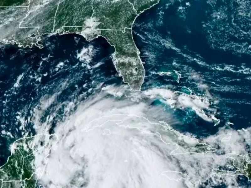 Tormenta tropical Helen amenaza con devastar el sureste de Estados Unidos