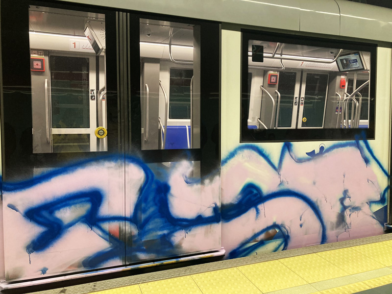 Vandalismo detiene la operación de un tren del Metro de Quito