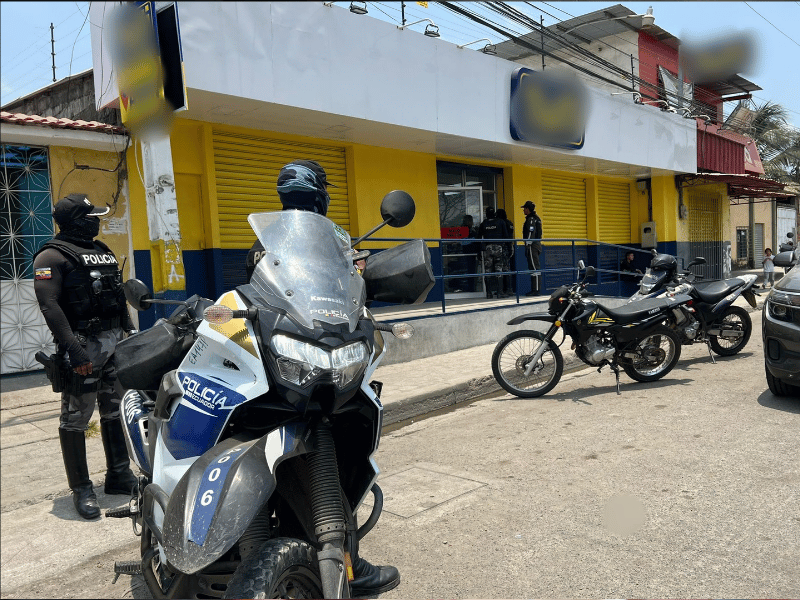 En Durán, se reporta detonación de artefacto en un supermercado