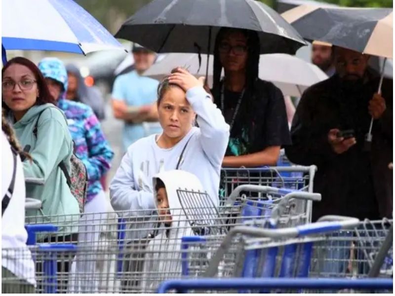 ‘Evacuar ahora o morir’: La alcaldesa de Tampa advierte sobre el impacto del huracán Milton