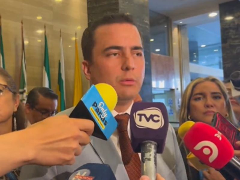 Abstención de Construye fue clave para evitar censura de Ministra 