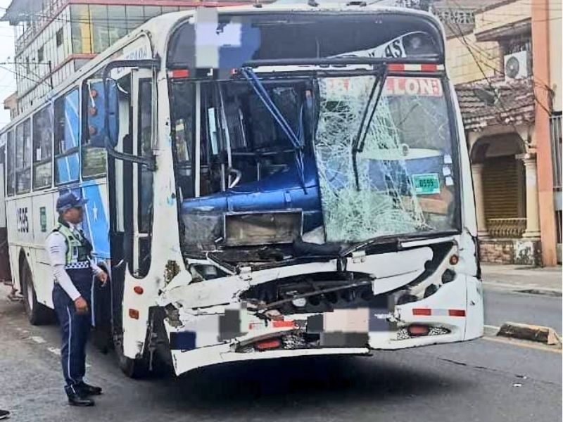 Accidente de tránsito en Guayaquil deja 11 heridos